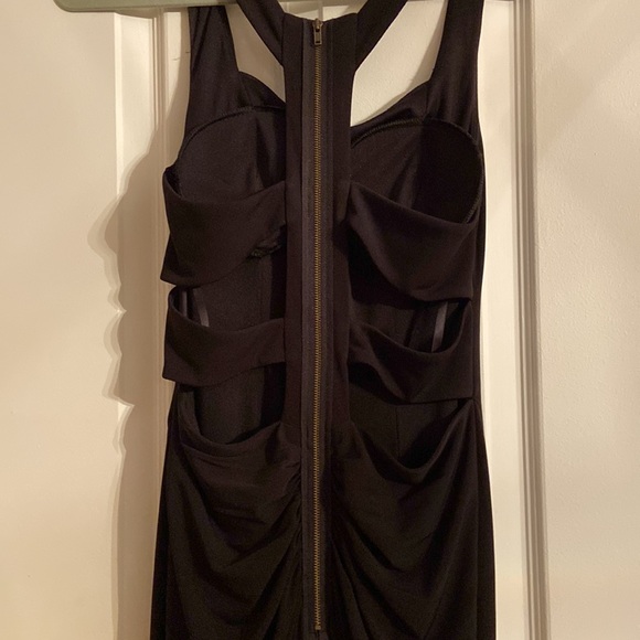 Black Gown / Size 2 - Picture 3 of 4